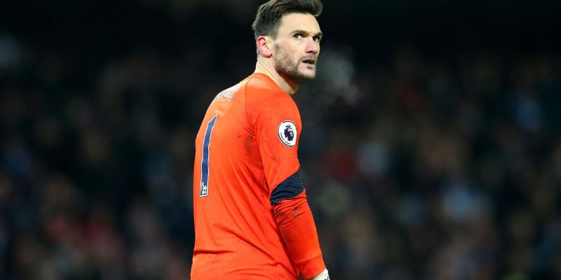 Lloris: From Accolades to Controversy